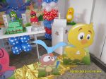 DETALHE GALINHA NO CUBO COM PIRULITEIRO E SUPORTE PARA BALAS DE COCO, CUP CAKES, DAN TOP...