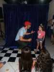 Brincadeiras com a aniversariante.