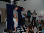 Brincadeiras com os adultos.