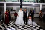Casamento Adriana e Wilson no Espaço Ferrari - Mauá SP
Nosso salão comporta até 250 convidados , equipado com sistema de som , luz e imagens. Cozinha industrial , cadeiras de ferro , serviço completo de assessoria, buffet . Contato 93144-3653