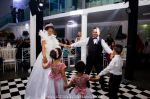 Casamento Adriana e Wilson no Espaço Ferrari - Mauá SP
Nosso salão comporta até 250 convidados , equipado com sistema de som , luz e imagens. Cozinha industrial , cadeiras de ferro , serviço completo de assessoria, buffet . Contato 93144-3653