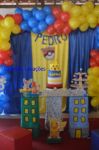 Decoração Pokémon e armário
F10
