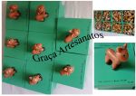 Caixa em MDF, 10x10cm, decorada em biscuit.