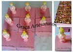 Caixa em MDF, 10x10cm, decorada em biscuit.