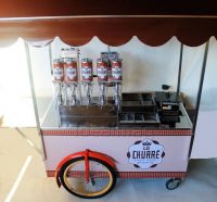 Cod. CGPCC - Equipamentos profissionais, plotagem personalizada, 5 doceiras ademaq, 1 masseira p/ churros e churritos ademaq, 1 fritadeira, toldo, rodas de bicicleta, armário interno, estrutura em tubos de alumínio: R$8.700,00 (1,50m X 0,70m)
