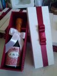 Lembrancinha para padrinhos champanhe em caixinha de mdf personalizada.