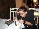 Cirurgia nos noivinhos, assessora tbm  artista ...rs deu tudo certo, ficaram otimos (Loren Akemi)