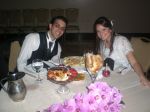 Noivos em coquetel particular