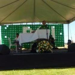 Palco mini coberto para celebra��es e bandas