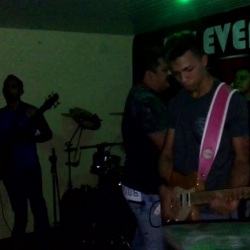 Palco e Som pra eventos com bandas