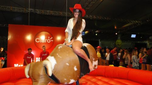 - Touro Mecânico / Vários Tamanhos e Modelos
- E'mail - adventure.eventos10@yahoo.com.br