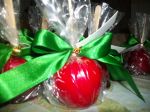 ma�� do amor personalizada com tags e fita de cetim