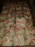 Prontinho para entrega.
Disponvel em Vrias cores de embalagem e fita.