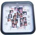 Relógio de parede personalizado R$29,90
- Confeccionado em papel fotográfico de alta qualidade
- Com ponteiro de horas, minutos e segundos
- Personalize até os números do relógio
- Personalizável com a foto ou o texto de sua preferência
- Os motivos podem ser frases, logomarca, aniversários, montagens, fotos, entre outros
- Excelente presente para os atrasadinhos que perdem o horário sempre, etc.
- Técnica utilizada:
Papel fotográfico fosco ou brilhante afixado ao relógio
Permite maior resistência, melhor fixação e definição de cores.
Super resistente.
Com artes criadas especialmente para você. Criamos e enviamos para aprovação.
Será feita uma arte com a sugestão e fotos que você nos enviar.
Observações
A qualidade depende do tamanho e da resolução da imagem enviada.
É recomendado a resolução mínina de 800x600 pixels (VGA) nas imagens enviadas.