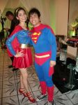 SUPER MULHER E SUPER MAN