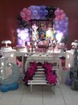 Mesa decorada monster high