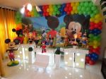 Mickey ( casa do mickey) incluso bandejas para doces,torre de cupcakes
