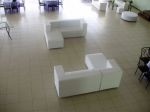 Chaise em corino branco