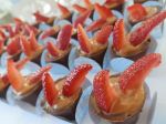 copinho de chocolate com morango