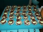 copinho de chocolate com notas musicais