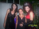 Camila com animadores (as) da festa
