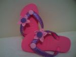 Chinelo rosa infantil com flores de fuxico