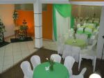 Outra sujestão de decoração das mesas dos convidados em tons verdes.Doc.3-BW