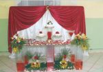 mesa decorada de bolo de csamento em vermelho.Podemos variar a cor conforme seu gosto.Doc.3-CK