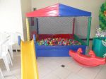 Piscina de bolinha - acompanha escorregador e cavalinho