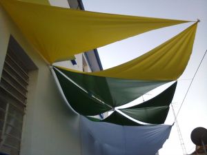 Decoração com malha tensionada realizada na escola Brasil Treina em Jundiaí