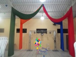 Decoração em formato de Tenda realizada no Buffet Villa Coutto Eventos em Jundiaí