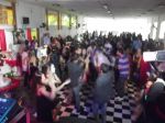 Casamento: Salão de festa Nipo Brasileiro - Mauá SP
Kit Master : Dj, Som, Iluminação, Telão, Máquina de fumaça, Máquina de Bolha de sabão, Pista Xadrez e Retrospectiva Narrada