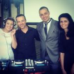 DJ em Ribeirão Pires
Som, Luz, Projeção, Cerimonialista e Retrospectiva para festas de casamento e debutantes
