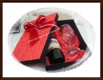 Kit Vinho Individual - Cx. tradicional + m. vinho + 01 taa + bero em seda.

Obs.: Cx revestimento estilizado e color plus.