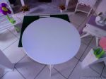 Visão aérea de mesa provençal para bolo