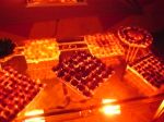 MESA COM BOMBOM