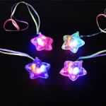 colar pisca
carrinho, estrela, bola,urso
R$:1.20 At:0,90.