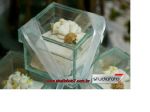 Bem Casados em Caixa de Vidro e Flor de Biscuit igual ao buqu da noiva - Vieira's