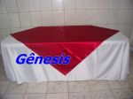 Mesa 2 metros com toalha branco com vermelho 106
