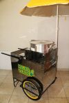 CARRINHO DE MILHO VERDE - Cod.CMVI - R$1.680,00 à vista. - 90cm X 50cm - com guarda-sol de brinde. - (SEGURANÇA: O ÚNICO COM A PANELA DE MILHO SEPARADO DO BOTIJÃO DE GÁS)