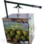 MQUINA DE GUA DE COCO - mquina gela gua de coco coqueira inox geladeira coqueteleira com furador e 3 torneiras - R$ 980,00