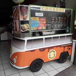 CARRINHOS PARA CHURROS GOURMET MODELO KOMBI RETRO