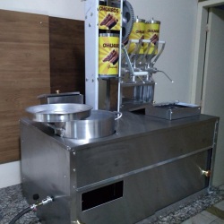 KIT CHURROS COM 2 DOCEIRAS; EM AO INOX. SERVE PARA TODO TIPO DE CARRO GRANDE - .
TAMANHO: 95cmX 60cm (codigo - kcg2)