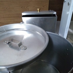 kit em (L) 2 PEÇAS - KIT CHURROS COM 4 DOCEIRAS; EM AÇO INOX, PARA TOWNER
TAMANHO: 95cmX 60cm (codigo - kcg4)