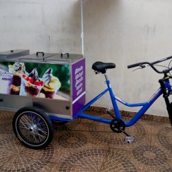 Food bike gourmet para açaí, água de coco e bebidas geladas. modelo IDEALMAQ - codigo fct2