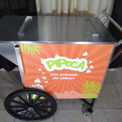 CARRINHO DO NOSSO CLIENTE TRANSAMERICA RESORT COMANDATUBA - 
Carrinho de pipoca gourmet modelo retro IDEALMAQ