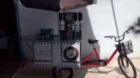 O CHEF CHURROS -   Food bike de churros gourmet  (cod. fbcg)  medidas(230 cm x 80 cm)adesivado, com  toldo e Estrutura interna c/ tubos de alumnio - 3 rodas com aros e cubos de alumnio; Na promoo: projeto, curso/churros e apostila grtis