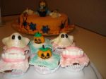 cupcakes c/ recheio de musse de morango halloween