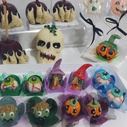 Docinhos e maas com tema halloween