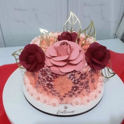 Bolo Rosê em 2023  Bolo de aniversário chanel, Bolo de aniversário rosa,  Bolo de aniversario decorado